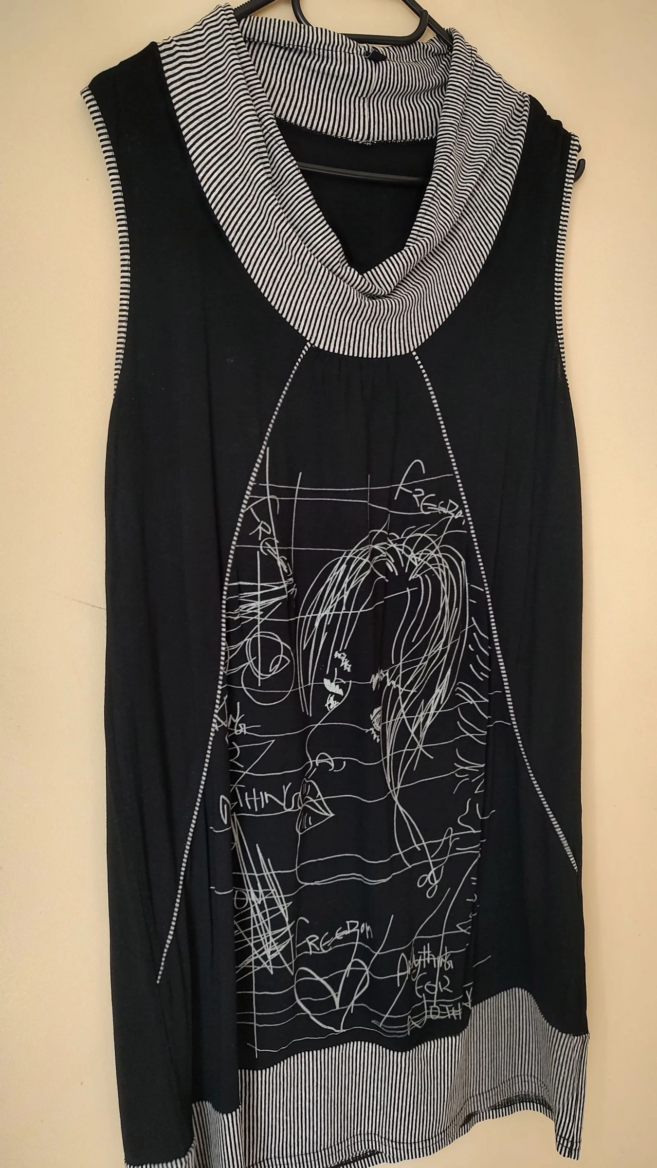 Túnica fluida con motivo de rostro - Talla 36/S – photo 2